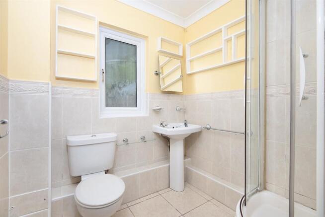 GROUND FLOOR SHOWER ROOM