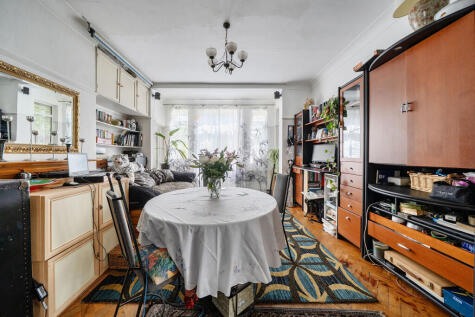 Barrowgate Road, Chiswick, London, W4