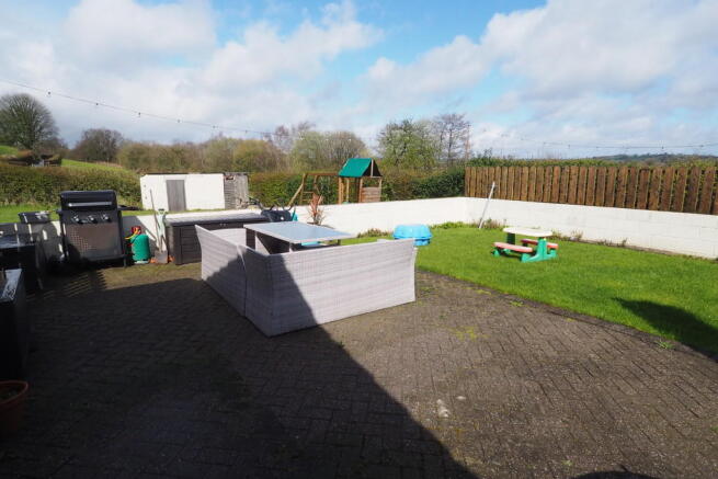Photo 3