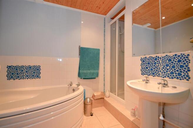 ## Bathroom.jpg