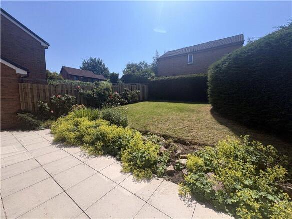 4 bed Detached to rent Image 4