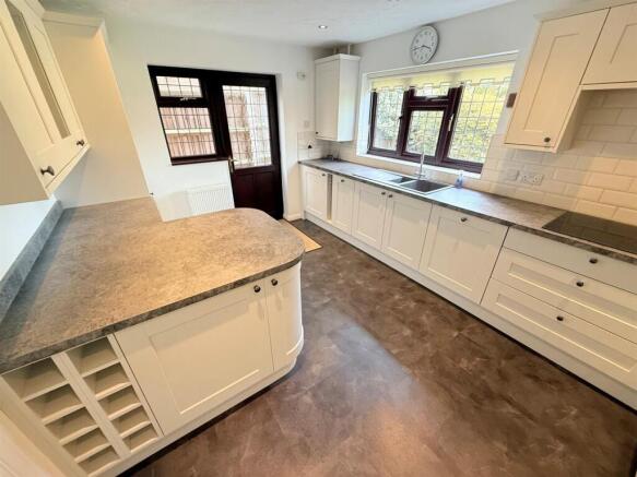 Kitchen/Breakfast Room