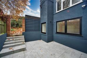 61a, Eastway, Hackney, London E9 5JH