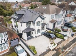 35, Edgeworth Crescent, Hendon, London NW4 4HA