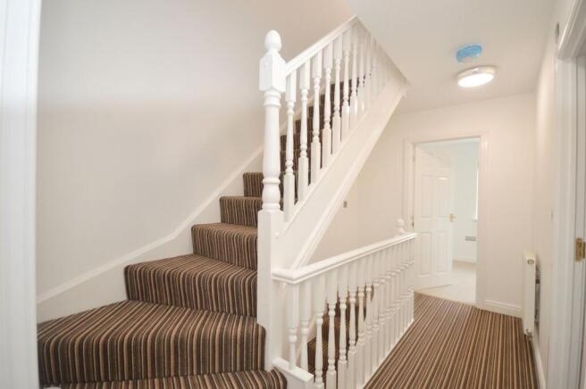 3 bed Terraced for sale Image 12