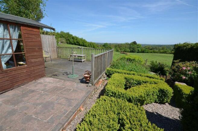 SUMMER HOUSE