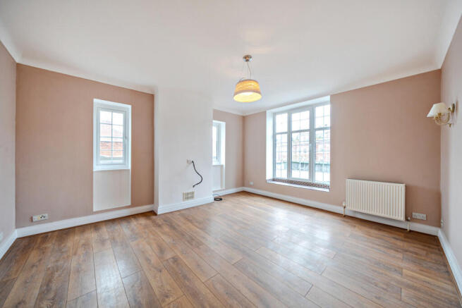 1424844-17-69afed...