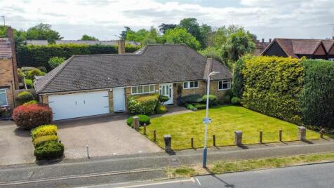 Chetwynd Drive, Hillingdon, UB10