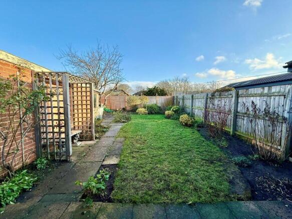 2 bed Semi-Detached Bungalow for sale Image 4