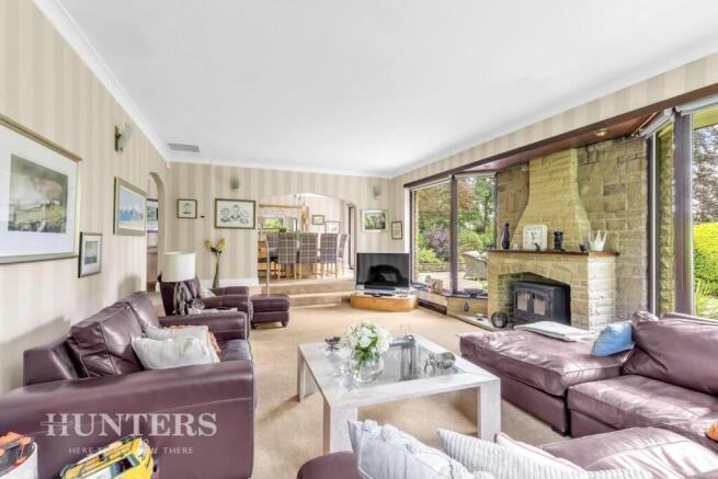 4 bed Detached Bungalow for sale Image 8