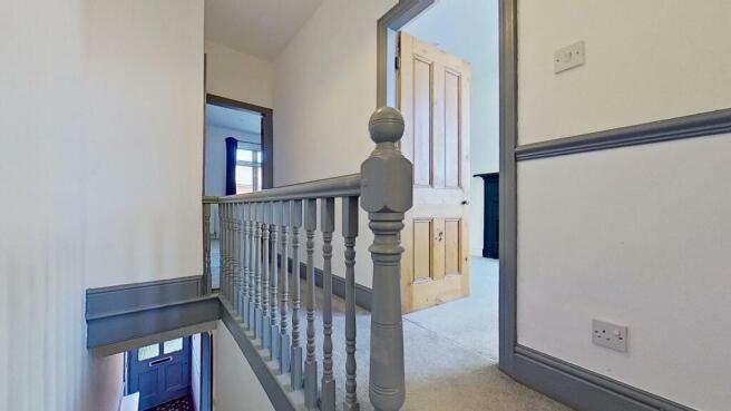 FIRST FLOOR LANDING