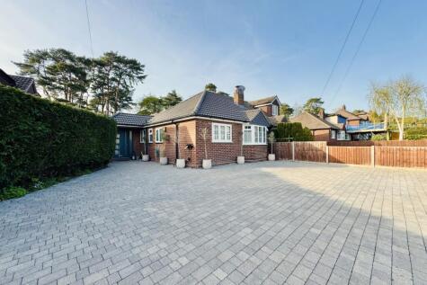 Spring Woods, Fleet, Hampshire, GU52