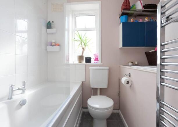 22 Bodmin - Bathroom