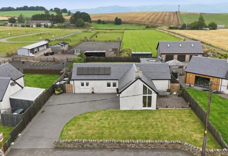 22 Snabhead Road East, Small Holdings, Sauchenford, FK7