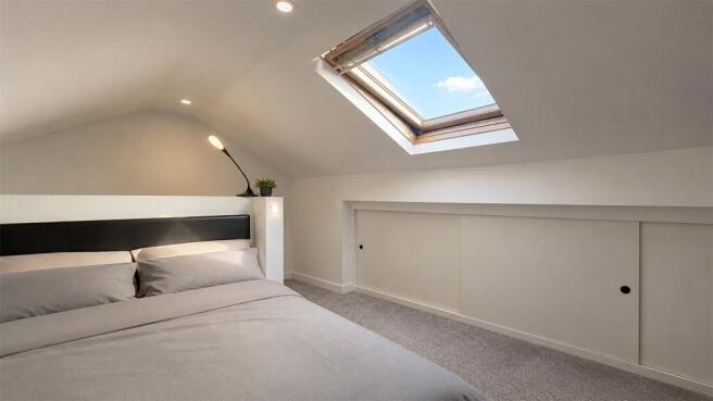 3 bed Terraced for sale Image 11