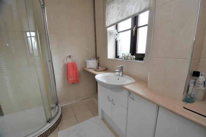 Family Shower Room