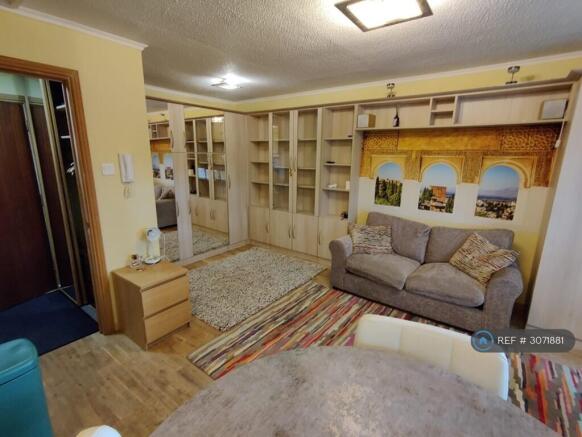 Living Area Without Wallbed