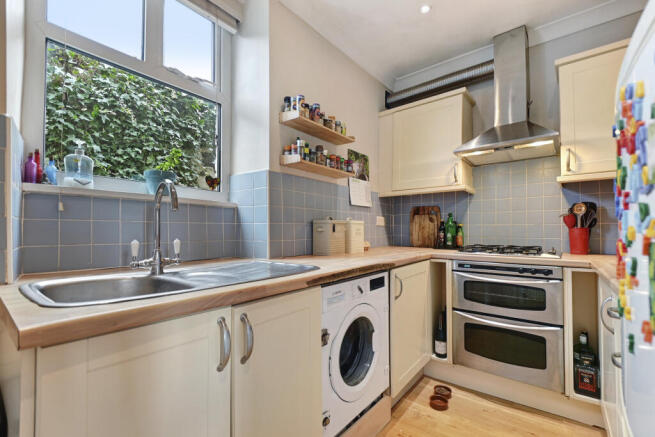 2 bed Terraced for sale Image 10