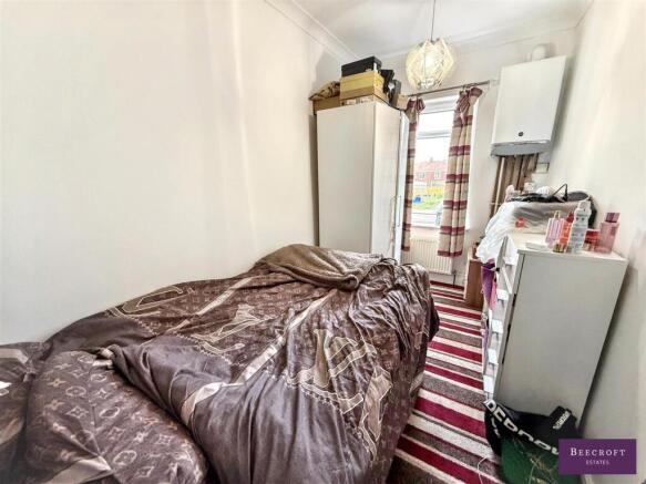 3 bed Terraced for sale Image 7