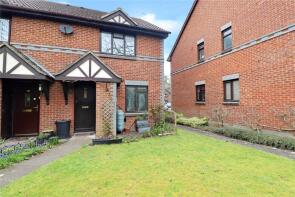 39, Templecombe Mews, Woking GU22 7DL