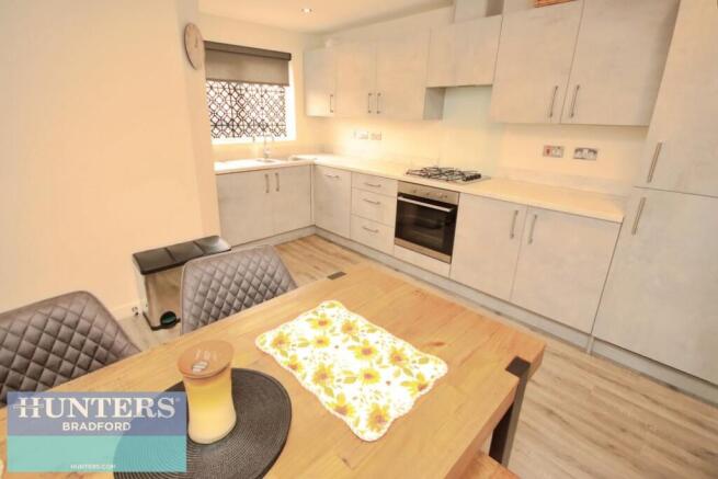 3 bed Semi-Detached for sale Image 8