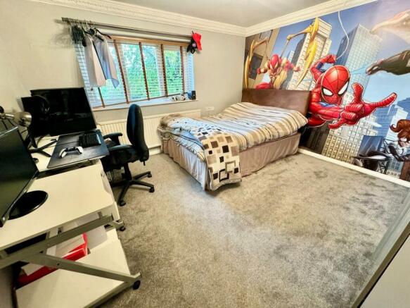 3 bed Detached for sale Image 12