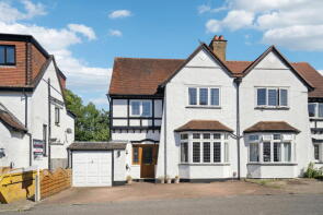 36, Avenue Rise, Bushey WD23 3AS