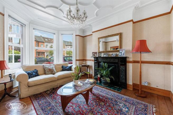 99 Coldershaw Road-3.jpg