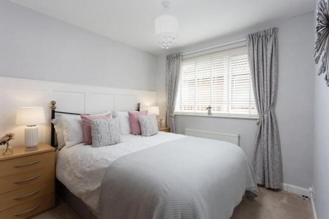 4 bed Detached Bungalow for sale Image 11