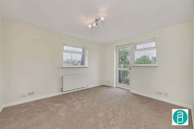 Andrew_Purnell_-_Rosewell_Court__Cromwell_Road_SW1