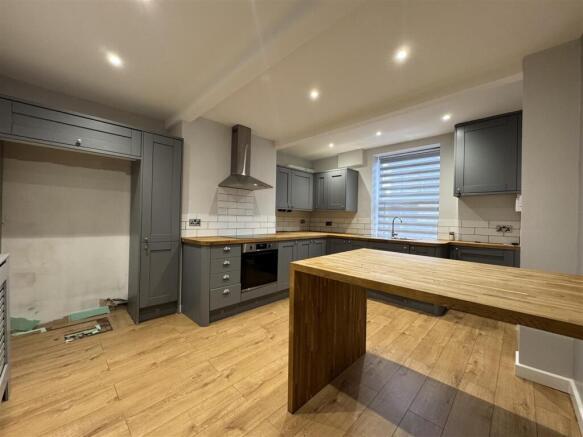 DINING KITCHEN