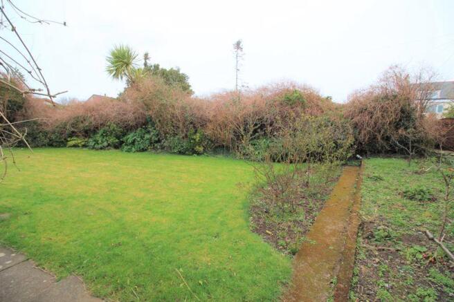side garden/plot?