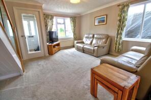28, Willow Tree Glade, Calcot, Reading RG31 7AZ