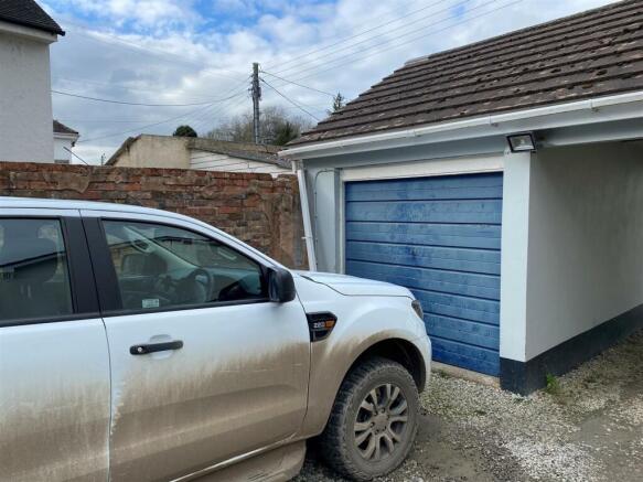 garage.jpg