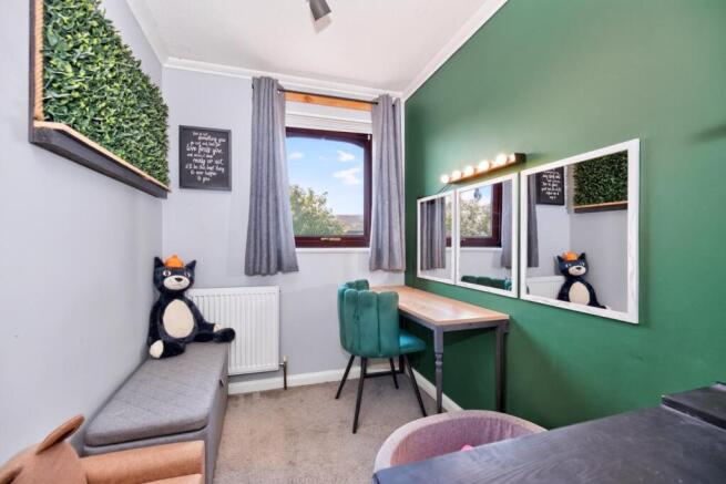 3 bed House for sale Image 12