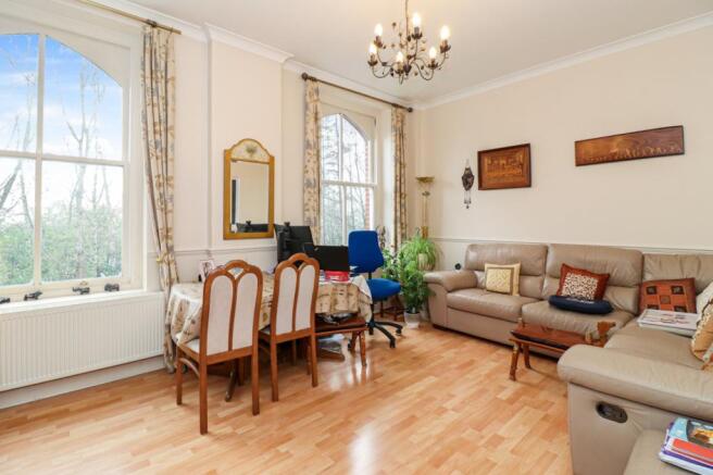 Lounge-Dining Room