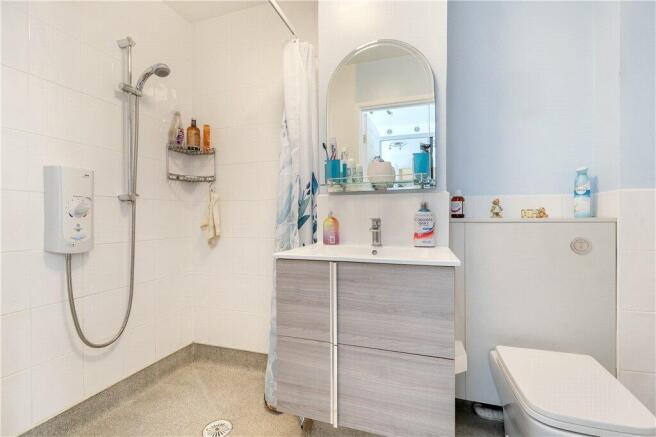 En-Suite Bathroom