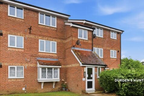 Lesney Gardens, Rochford, SS4