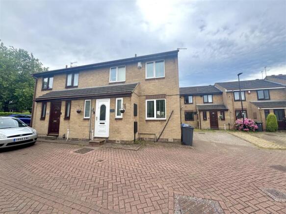 3 bed House to rent Image 12