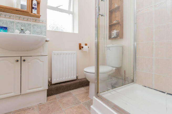 Ensuite Shower Ro...