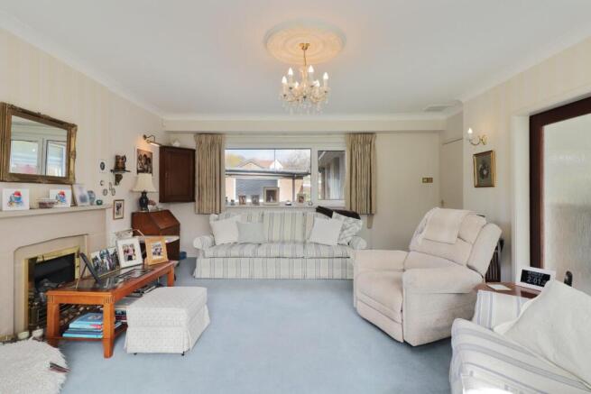 3 bed Detached Bungalow for sale Image 11