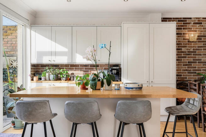 Kitchen | Dining Area
