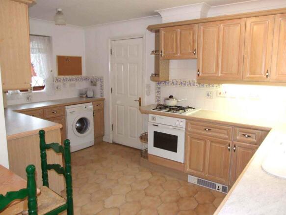 Kitchen 2-2