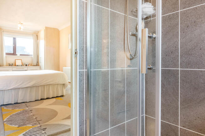 En Suite Shower R...