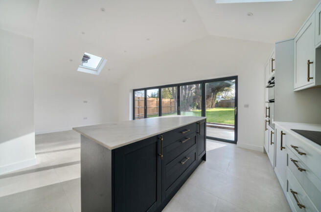 1383992-19-6925b6...