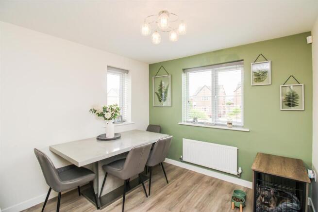 3 bed Detached for sale Image 5