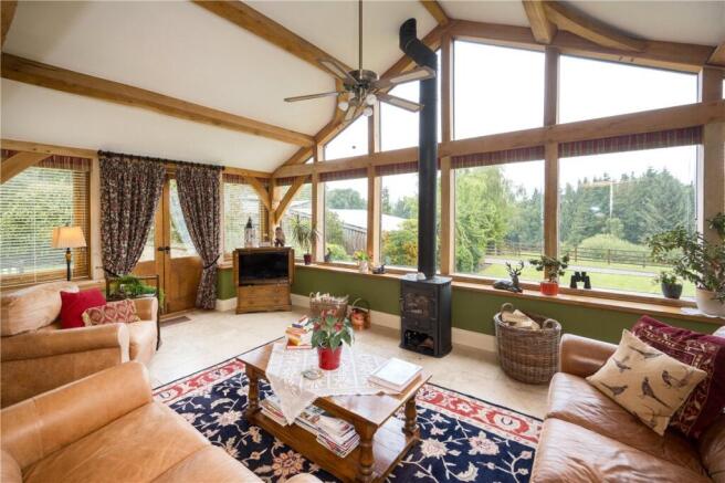 10 bed Detached for sale Image 9