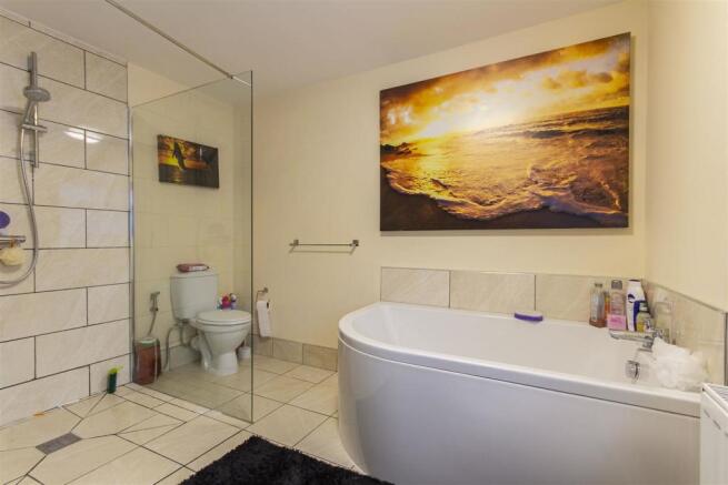 Modern Bathroom