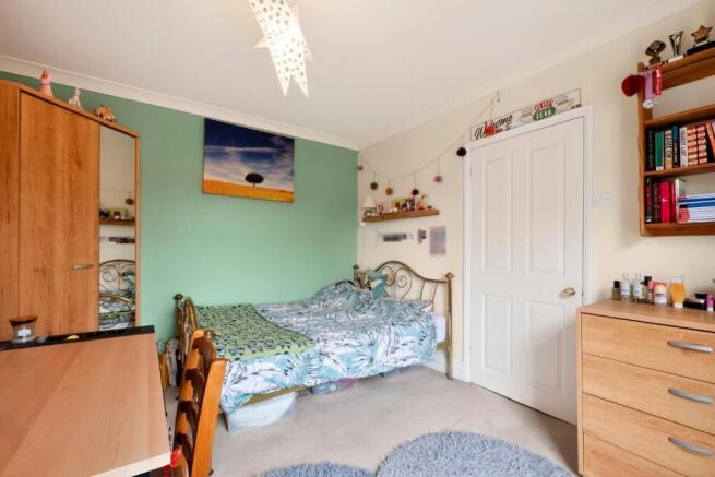 4 bed Terraced for sale Image 12
