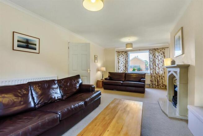 21 The Glebe, Badby